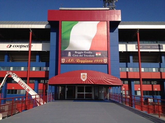 Cellino pronto ad acquistare lo stadio “Città del Tricolore” di Reggio Emilia. Sarà il prossimo stadio del Cagliari?