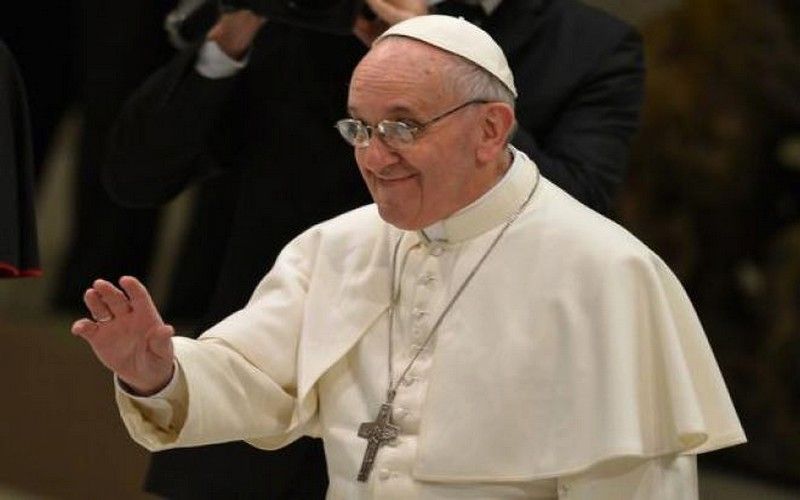 No alla comunione per i divorziati: il Vaticano contro Papa Francesco