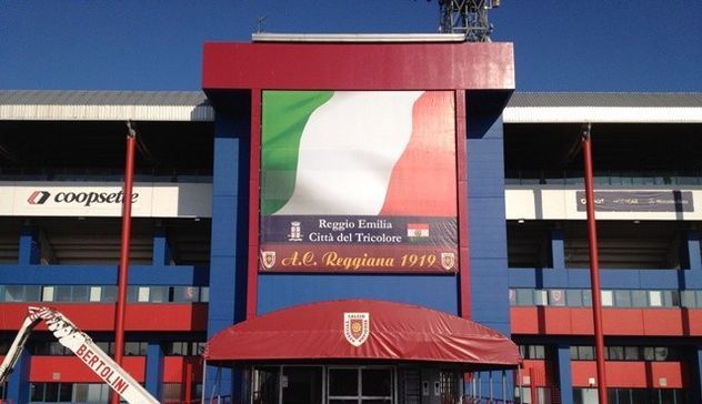 Cellino pronto ad acquistare lo stadio “Città del Tricolore” di Reggio Emilia. Sarà il prossimo stadio del Cagliari?
