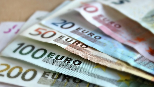 Banconote false, 376mila ritirate nel 2022: i tagli più contraffatti 20 e 50 euro