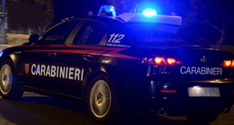 Castiadas, fugge dai Carabinieri e cerca di buttare un fucile: nei guai un 49enne
