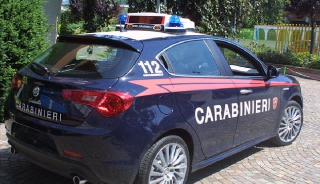 Lanciano bici dalla balaustra, cinque giovani accusati di tentato omicidio a Torino