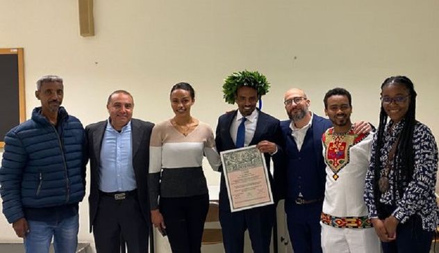 Università: a Cagliari il primo laureato del progetto UniCoRe per rifugiati