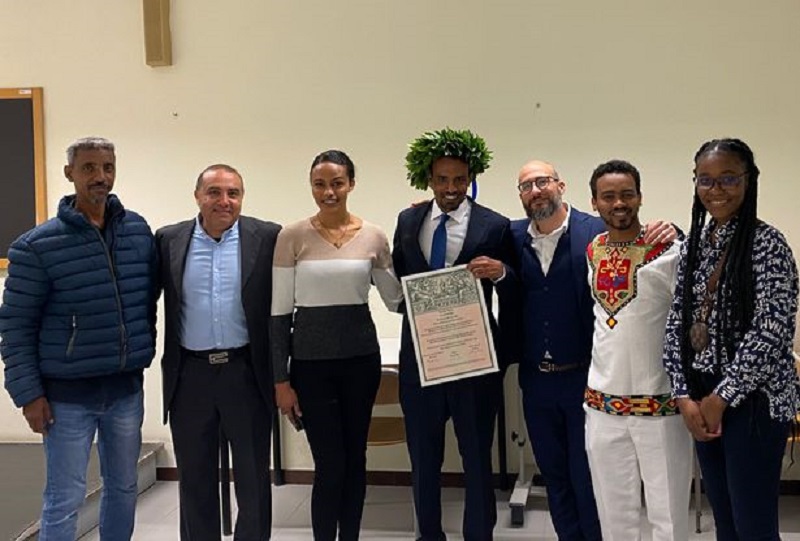 Università: a Cagliari il primo laureato del progetto UniCoRe per rifugiati