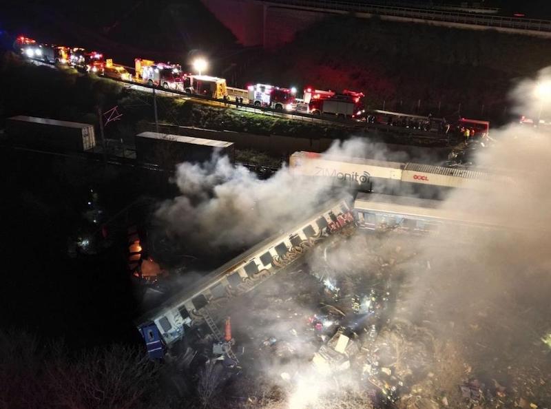 Grecia, scontro tra due treni: sale il numero dei morti