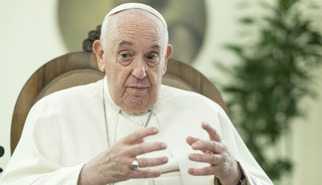 Migranti, Papa: “No ai viaggi della morte, i trafficanti di esseri umani siano fermati”