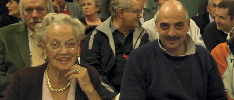 L'addio di Paolo Brosio alla mamma: Anna Marcacci si è spenta a 102 anni
