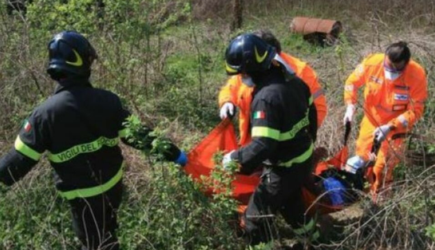 Precipita per 50 metri in un dirupo: muore escursionista nel Reggiano