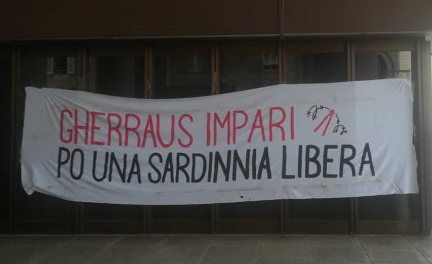 Nuove esercitazioni in Sardegna, riesplode la protesta degli antimilitaristi 