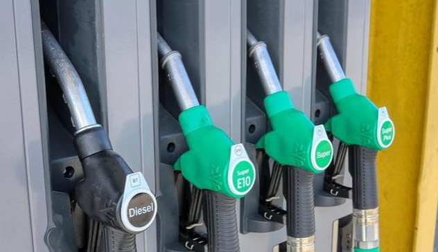 Prezzi carburante, prosegue il calo per benzina e gasolio