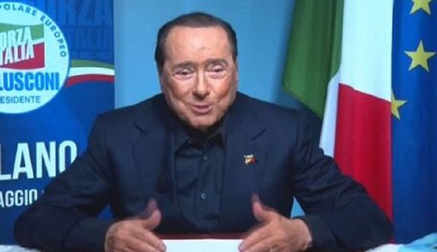 Berlusconi in video alla convention di FI: 