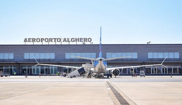 Fusione degli aeroporti di Alghero e Olbia, Solinas: “Rinviare le assemblee straordinarie”