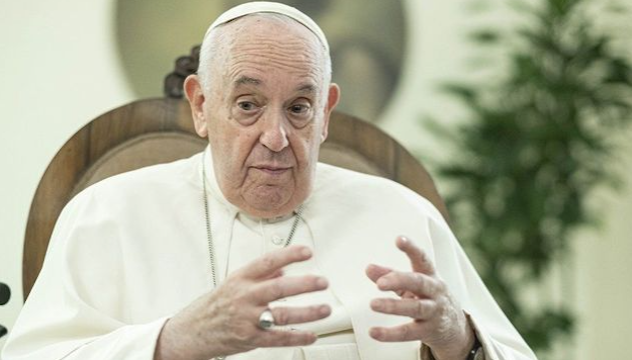Papa Francesco ricoverato al Gemelli: si sottoporrà a un’operazione