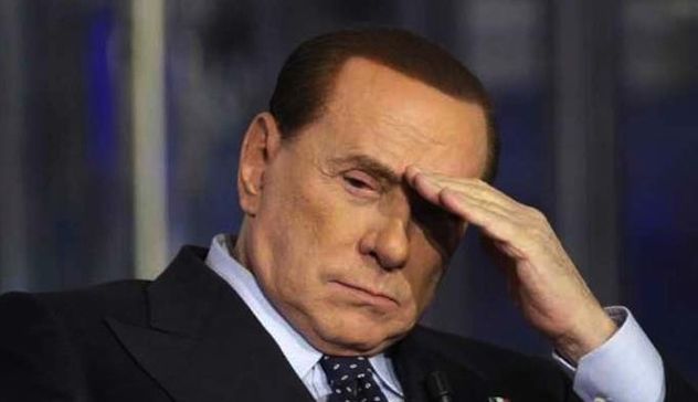 Ore di attesa al senato, ansia per Berlusconi