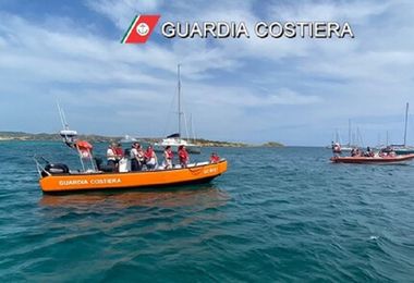 La Maddalena: undici pazienti pediatrici in mare con la Guardia costiera 