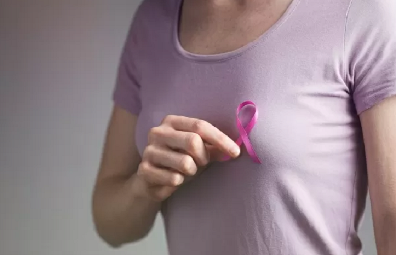 Cancro al seno, rimborsata in Italia terapia per pazienti ad alto rischio
