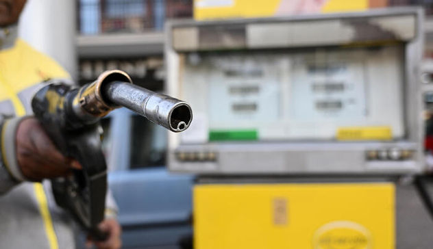 Carburanti, prezzi oggi benzina al ribasso