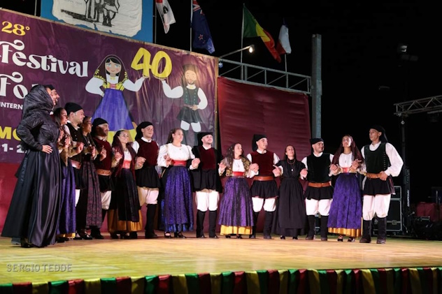 Monti. Una grande festa tra colori, musiche e tradizione: un successone il Festival Folk Internazionale