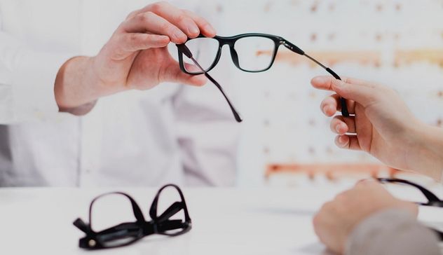 Bonus e detrazione per l’acquisto degli occhiali da vista, a chi spetta e come funziona