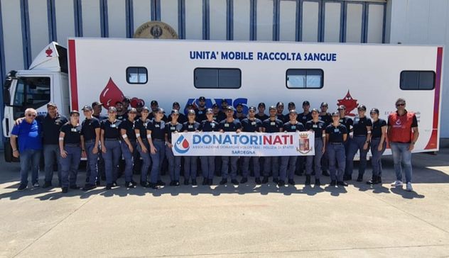Polizia di Stato e Avis Sardegna, 35 agenti donano il sangue. 
