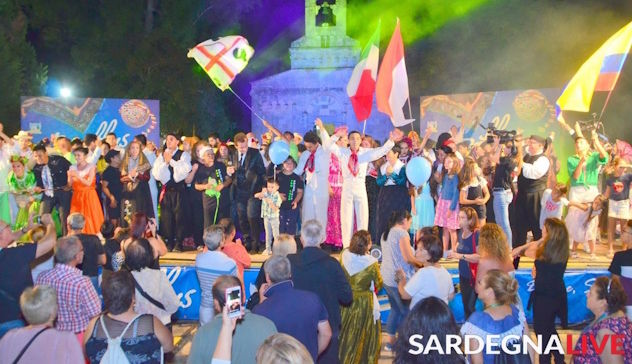 Uta, “Pichiàdas. Suoni e voci del ballo popolare nel mondo”: la Sardegna protagonista di “Ballus”