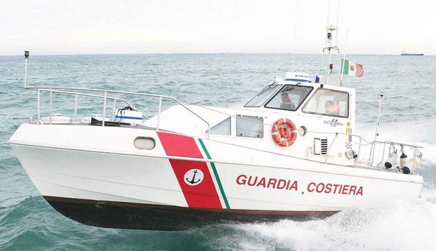 Imbarcazione in difficoltà al largo di Tavolara: Guardia Costiera salva una famiglia 