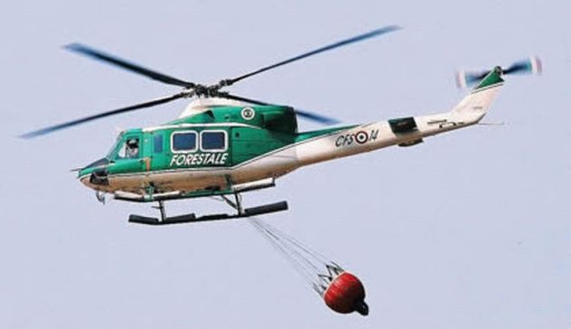 Fiamme a Sorgono: intervengono due elicotteri