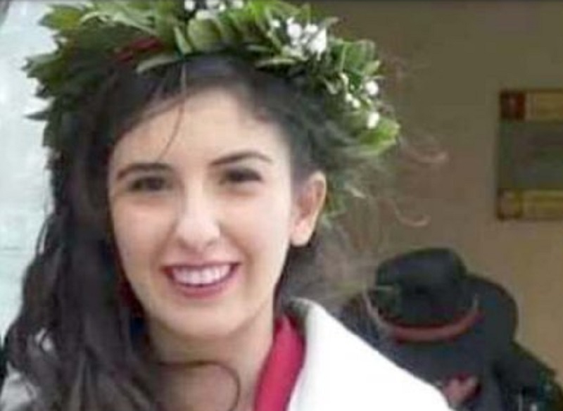 Nuoro, l'ultimo saluto a Marina Masia: grande folla per i funerali della dottoressa 28enne