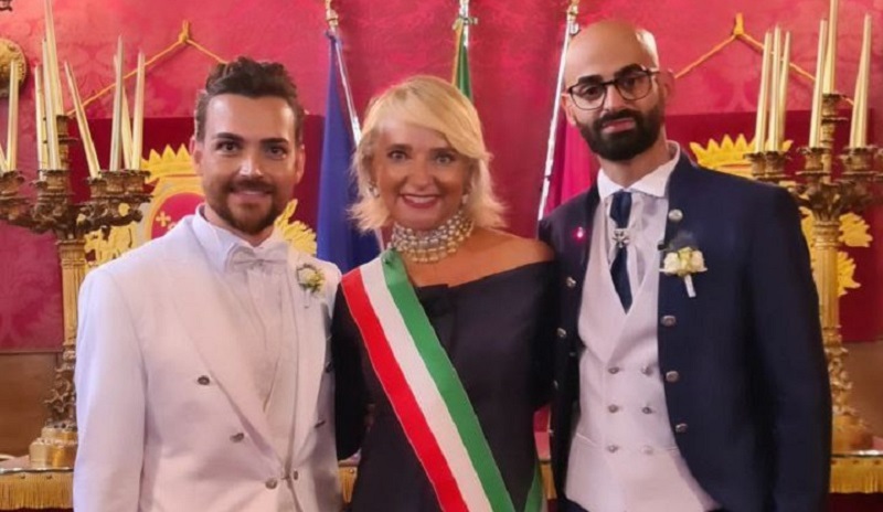 Valerio Scanu e Luigi Calcara si sono sposati: una storia d'amore nata su Instagram