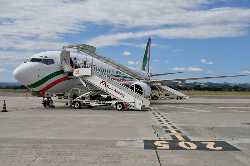 Trasporti: da Aeroitalia voucher per i passeggeri in caso di rinuncia al volo