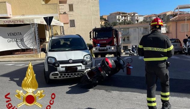 Auto contro scooter a La Maddalena: ragazza in ospedale