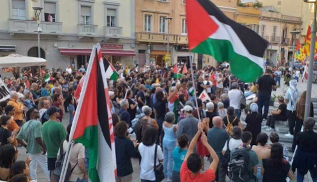 Israele, in centinaia per le strade di Cagliari: “Gaza libera”