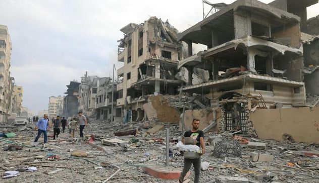 Gaza, raid Israele su campo profughi: oltre 50 morti