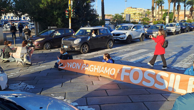 Protesta a Cagliari, foglio di via per attivisti di Ultima Generazione
