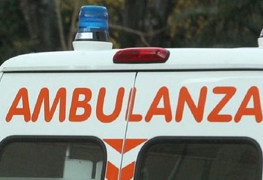 Scontro in galleria tra ambulanza e pullman di bambini: 4 vittime