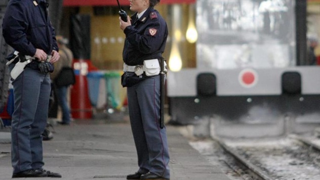 Torino, bimbo travolto e ucciso da treno: 