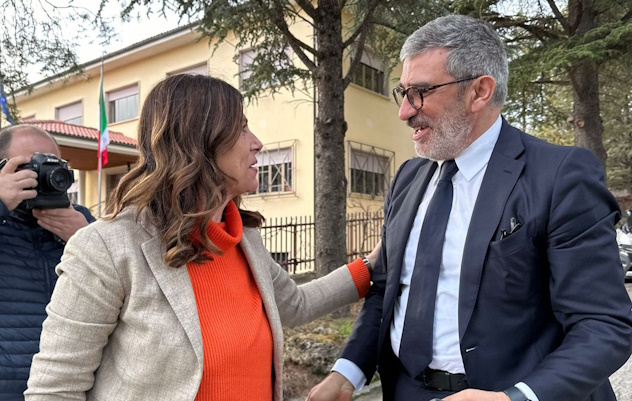 Regionali in Abruzzo, Alessandra Todde incontra Luciano D’Amico