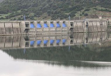 Sardegna: l'acqua invasata nelle dighe finisce in mare