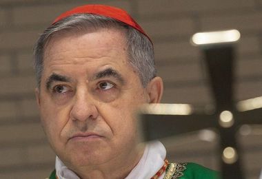 Il cardinale Becciu: “La mia innocenza mi dà conforto”