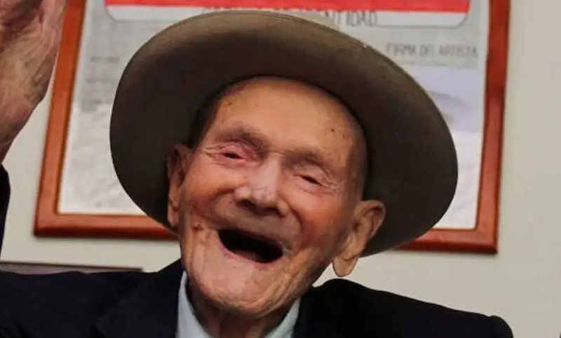 Morto uomo più anziano del mondo: aveva 114 anni