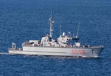 Navi della Marina a Cagliari: aperte le visite al pubblico 