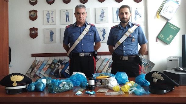 Ragazzo di 22 anni arrestato dai Carabinieri per detenzione di marijuana e Mdma