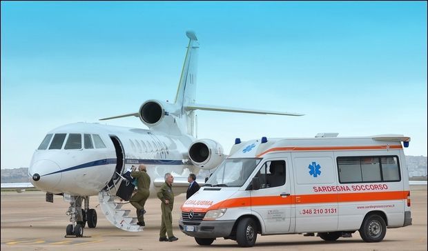 Bimbo di due anni in pericolo di vita trasportato d'urgenza da Alghero a Bologna a bordo di un Falcon dell'Aeronautica Militare