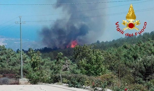 Ancora incendi in Sardegna: oggi si sono registrati otto interventi con mezzi aerei nell'isola 