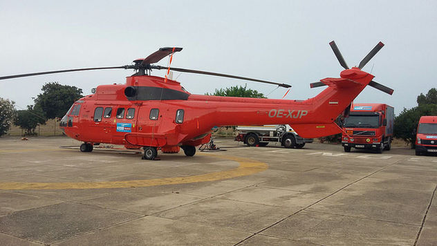 Contro gli incendi arriva l'elicottero Super Puma con una capacità di carico di 4500 litri e con elevate prestazioni di volo