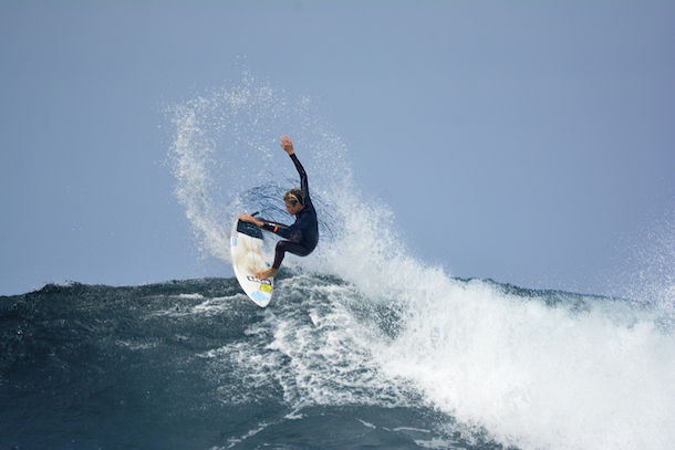 Surf, il giovane cagliaritano Matteo Calatri è il campione italiano Under 16