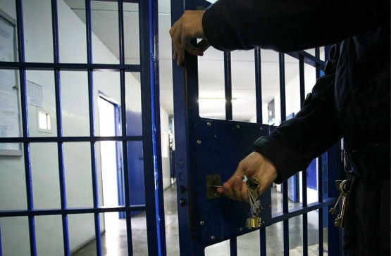 Detenuto di 43 anni si toglie la vita nel carcere di Bancali