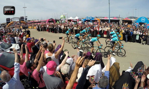 Corsa Rosa: un bagno di folla ha salutato i ciclisti. Ora il sindaco Bruno pensa alla 