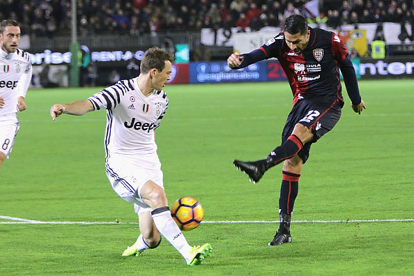 Cagliari-Juventus 0-2. Higuain spegne i sogni di gloria dei rossoblu
