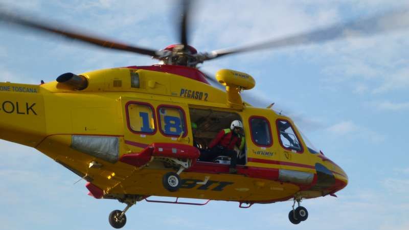 Precipita elicottero del 118 tra L'Aquila e Campo Felice, ricerche in corso